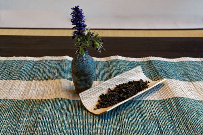 What does oolong tea taste like?